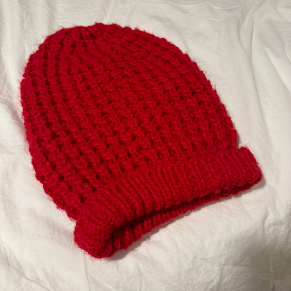 Cherry knit beanie - Picture 3 of 3